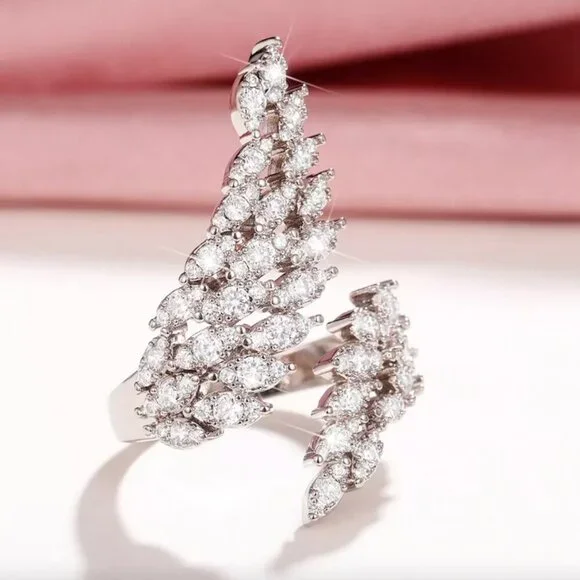 NEW 18k White Gold Diamond Ring Large Statement Wings Ring